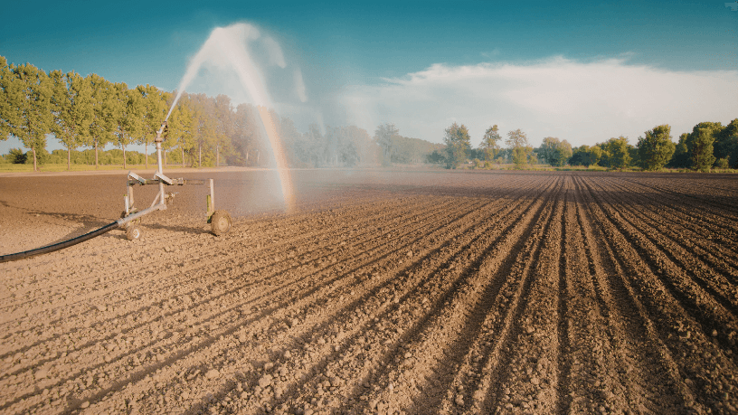 João Eustáquio De Almeida Junior analisa a importância da água na agricultura e os desafios atuais para garantir a produção de alimentos.