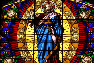 Pe. Jose Eduardo Oliveira e Silva reflete sobre a crise de fé e o testemunho da Igreja.