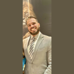 Como lidar com créditos estressados no mercado financeiro com Felipe Rassi e proteger seus direitos.